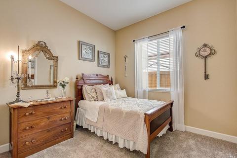 875 Hampton St, Vacaville, CA 95687 photo 25