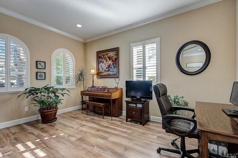 875 Hampton St, Vacaville, CA 95687 photo 8
