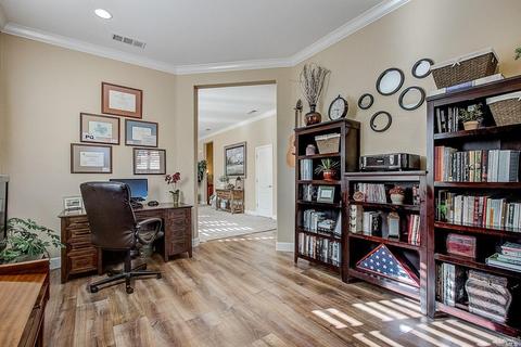 875 Hampton St, Vacaville, CA 95687 photo 9