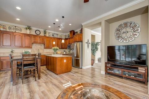 875 Hampton St, Vacaville, CA 95687 photo 19