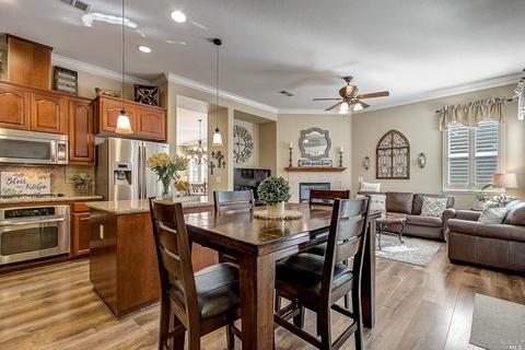 875 Hampton St, Vacaville, CA 95687 photo 16