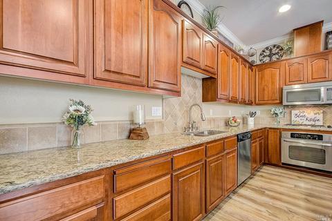 875 Hampton St, Vacaville, CA 95687 photo 22