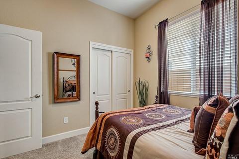 875 Hampton St, Vacaville, CA 95687 photo 24