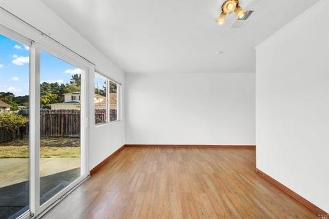 200 Inverness Dr, Vallejo, CA 94589 photo 8