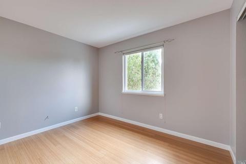 2033 Vista Ln, Petaluma, CA 94954 photo 35