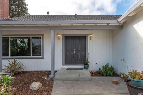 2033 Vista Ln, Petaluma, CA 94954 photo 3