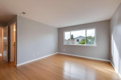 2033 Vista Ln, Petaluma, CA 94954 photo 28