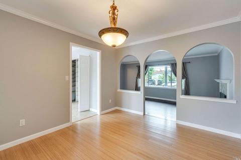 2033 Vista Ln, Petaluma, CA 94954 photo 11