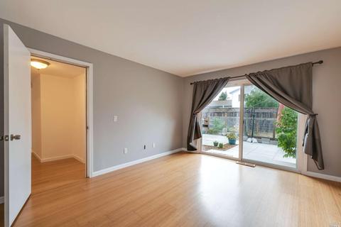 2033 Vista Ln, Petaluma, CA 94954 photo 23