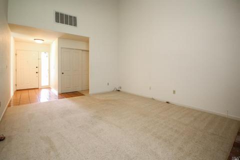 3506 Augusta Ct, Fairfield, CA 94534 photo 8