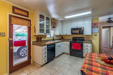 427 Mcpeak St, Ukiah, CA 95482 photo 9