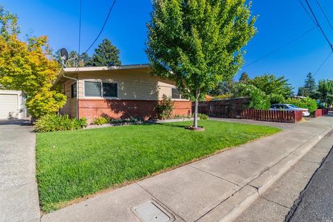 427 Mcpeak St, Ukiah, CA 95482 photo 2