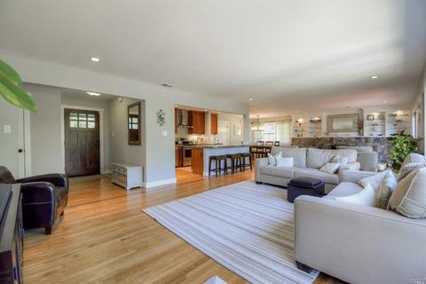 9 Elda Ct, San Rafael, CA 94903 photo 4