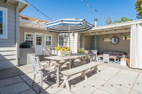 981 Phillips Ave, Petaluma, CA 94952 photo 18