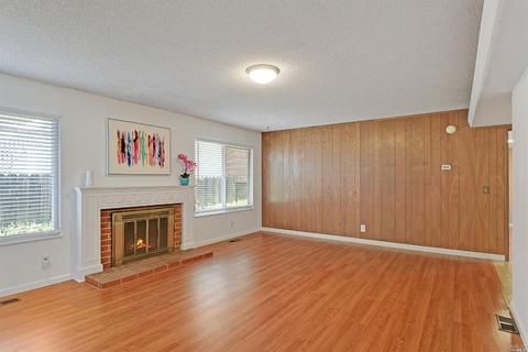 629 E Fleming Ave E, Vallejo, CA 94591 photo 11