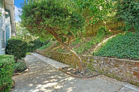 629 E Fleming Ave E, Vallejo, CA 94591 photo 28