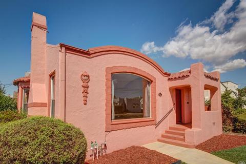 1402 Gordon St, Vallejo, CA 94590 photo 2