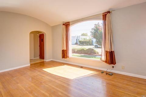 1402 Gordon St, Vallejo, CA 94590 photo 6
