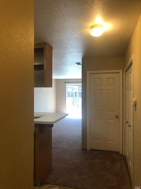 209 Elbridge Ave #E, Cloverdale, CA 95425 photo 2