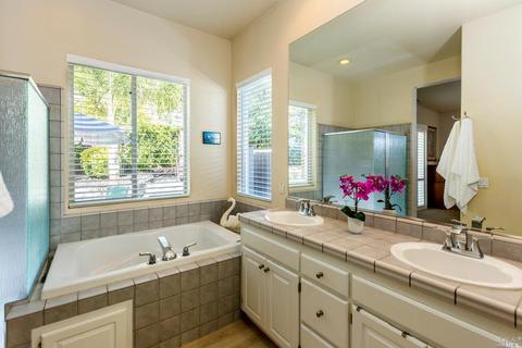 1511 Golf Course Dr, Windsor, CA 95492 photo 24