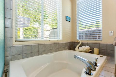 1511 Golf Course Dr, Windsor, CA 95492 photo 26