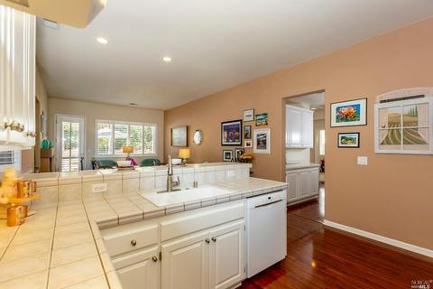 1511 Golf Course Dr, Windsor, CA 95492 photo 17