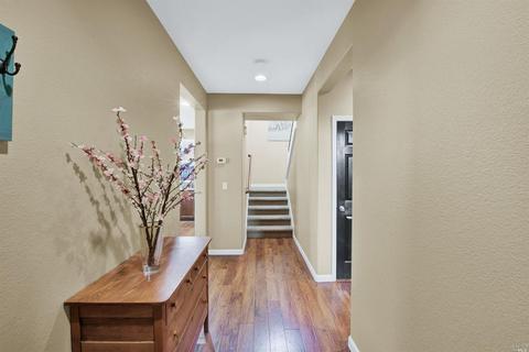 148 Refosco Ct, Vacaville, CA 95687 photo 4