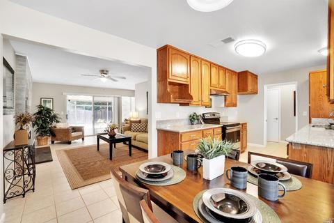 2520 Carnation Dr, Fairfield, CA 94533 photo 7
