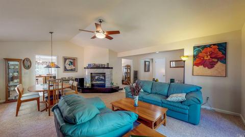 341 Biggs Ct, Windsor, CA 95492 photo 2