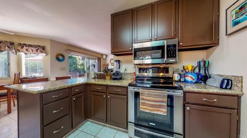 341 Biggs Ct, Windsor, CA 95492 photo 5