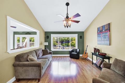 3449 Norwalk Pl, Fairfield, CA 94534 photo 5