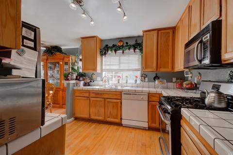 2031 Agate Ct, Vallejo, CA 94591 photo 9