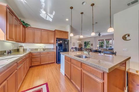 1789 Reiman Ln, Windsor, CA 95492 photo 8