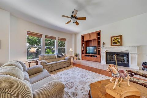 1789 Reiman Ln, Windsor, CA 95492 photo 4