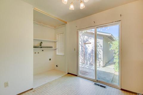 563 Davidson Ave, Sonoma, CA 95476 photo 16