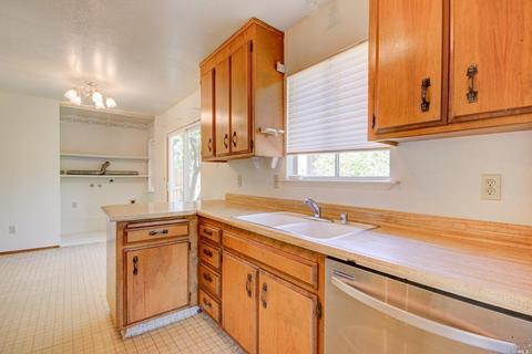563 Davidson Ave, Sonoma, CA 95476 photo 13