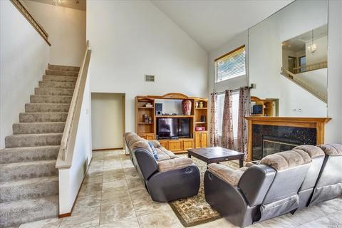 355 Whitney Ave, Vallejo, CA 94589 photo 4