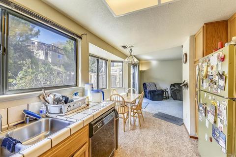 135 Breezewalk Dr, Vallejo, CA 94591 photo 8