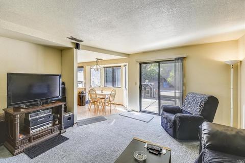 135 Breezewalk Dr, Vallejo, CA 94591 photo 9