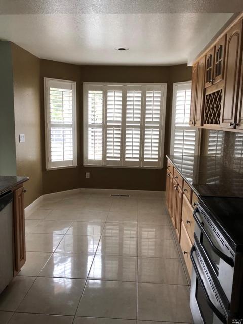 425 Avalon Cir, Vallejo, CA 94589 photo 5