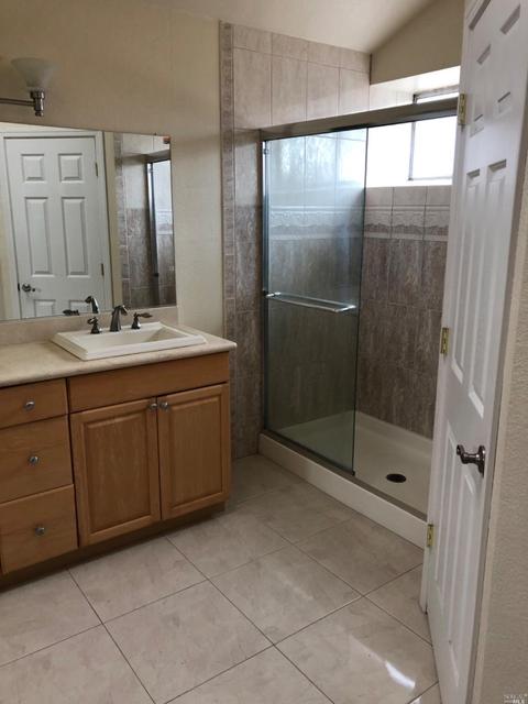 425 Avalon Cir, Vallejo, CA 94589 photo 9