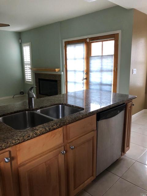 425 Avalon Cir, Vallejo, CA 94589 photo 7