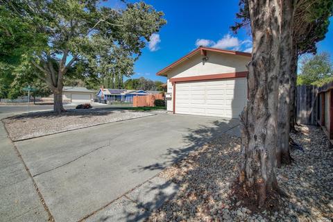 1350 Quail St, Fairfield, CA 94533 photo 3