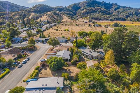 560 Zinfandel Dr, Ukiah, CA 95482 photo 5