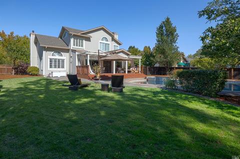 318 Whitethorn Ct, Windsor, CA 95492 photo 32