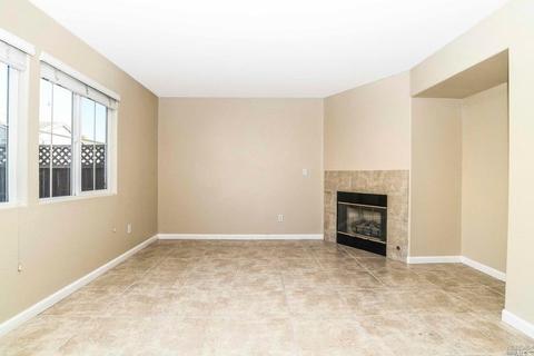 1635 Dewey St, Vallejo, CA 94590 photo 4