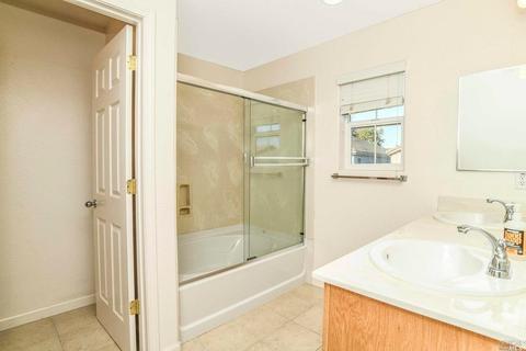 1635 Dewey St, Vallejo, CA 94590 photo 16