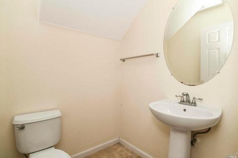 1635 Dewey St, Vallejo, CA 94590 photo 21