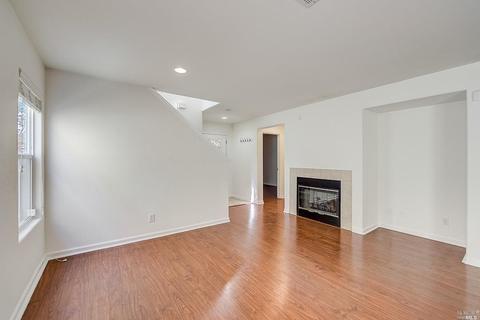 3019 Roadrunner Dr, Fairfield, CA 94533 photo 4