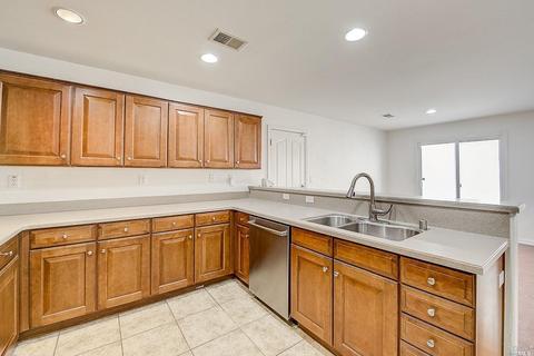 3019 Roadrunner Dr, Fairfield, CA 94533 photo 9